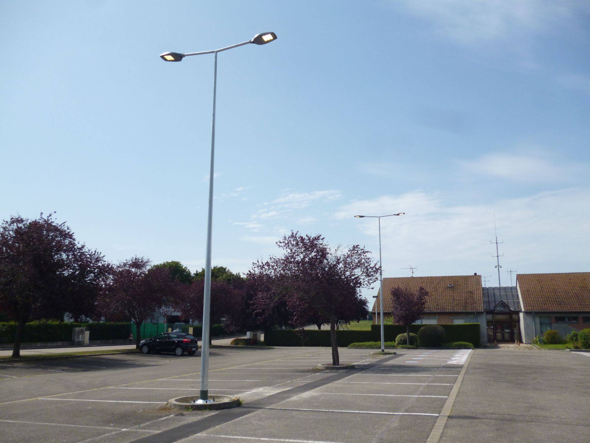 ECLAIRAGE PARKING OTTMARSHEIM | Créativ TP Pose d’éclairage public et privé aux alentours de Mulhouse et Saint-Louis Saint-Louis 1